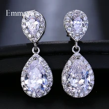 Pendientes geniales, no solo informales para vestidos bonitos.
Hecho staranie. Envío rápido.