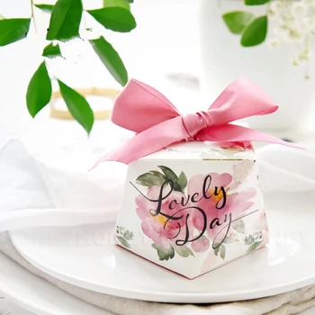 50pcs Diamond shape Lovely Day Pink flower Wedding Favors Return Present Candy Boxes Chocolate Box baby shower Party Gift Box
50pcs Diamond shape Lovely Day Pink flower Wedding Favors Return Present Candy Boxes Chocolate Box baby shower Party Gift Box
