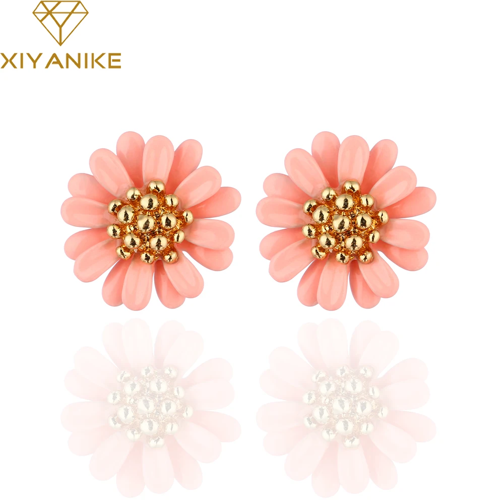 High Quality New Brand Bohemia Vintage Daisy Flower Summer Jewelry Stud Earring For Women Pendientes mujer E681
High Quality New Brand Bohemia Vintage Daisy Flower Summer Jewelry Stud Earring For Women Pendientes mujer E681