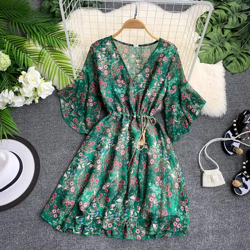 New Fashion Women's Print v neck dress female spring summer flare sleeve ball gown sweet Dress TB1146
New Fashion Women's Print v neck dress female spring summer flare sleeve ball gown sweet Dress TB1146