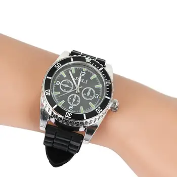 Black Zinc Alloy Wrist Watch Herb Spice Tobacco Grinder Cigarette Crusher Wrist Watch Men Top Brand Relogio Masculino New 40p 
Black Zinc Alloy Wrist Watch Herb Spice Tobacco Grinder Cigarette Crusher Wrist Watch Men Top Brand Relogio Masculino New 40p