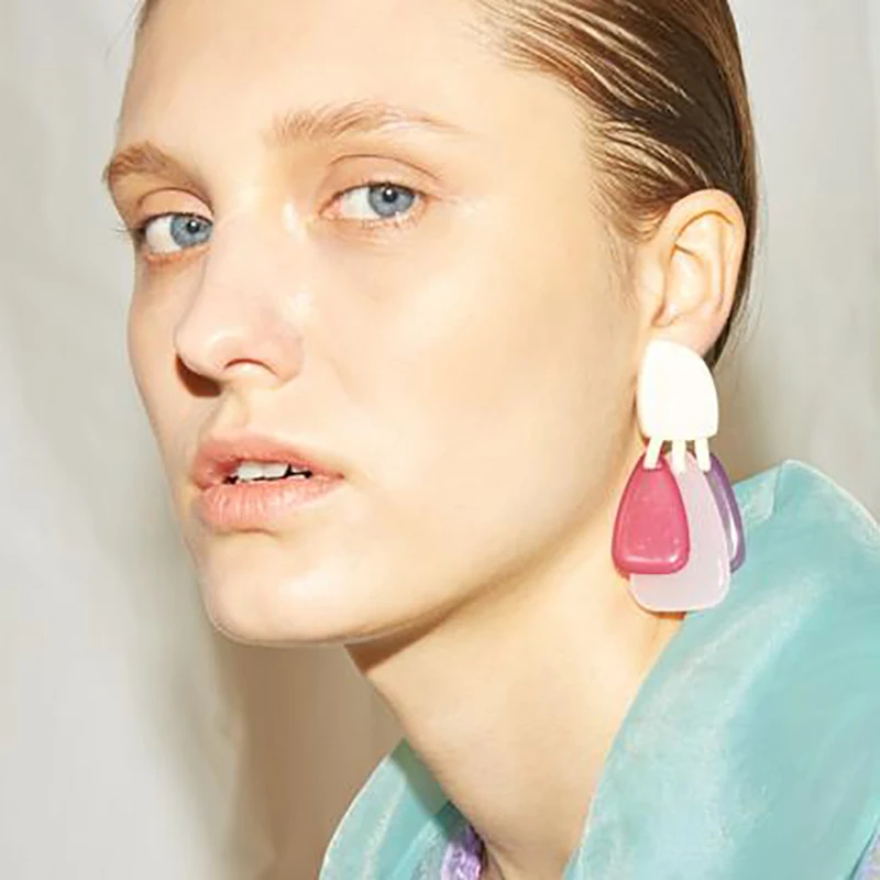 AENSOA Unique Sweet Acrylic Tassel Pendant Acrylic Earrings For Women Fashion Brand Candy Color Resin Long Drop Earrings Jewelry
AENSOA Unique Sweet Acrylic Tassel Pendant Acrylic Earrings For Women Fashion Brand Candy Color Resin Long Drop Earrings Jewelry