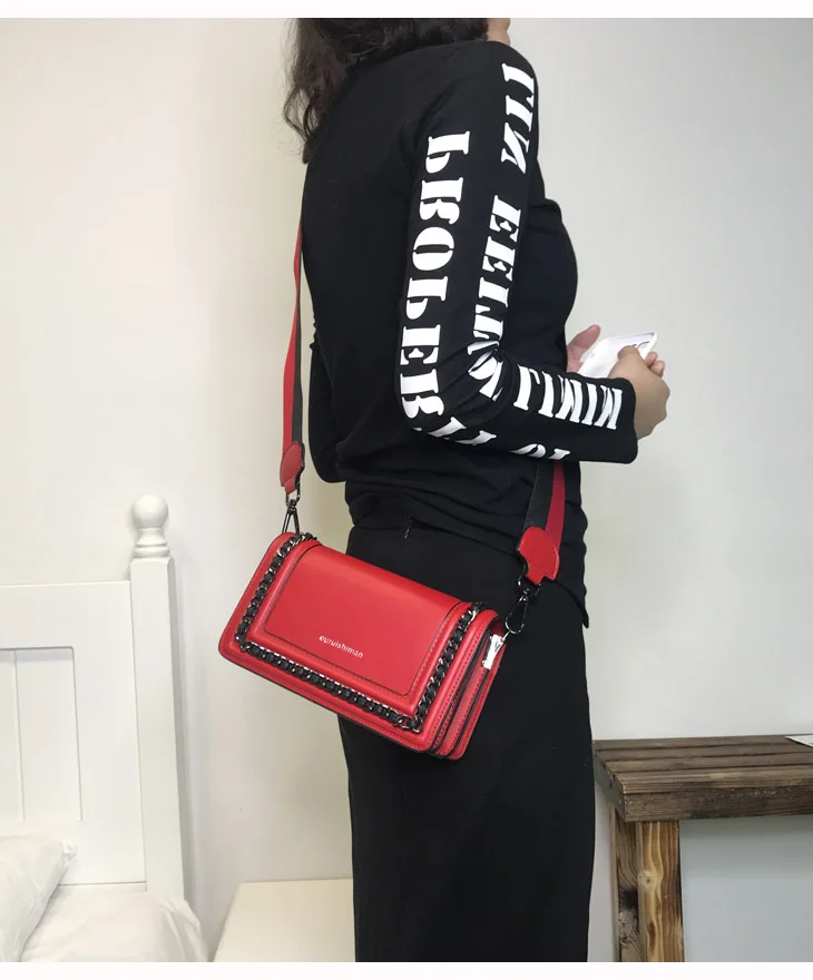 Summer style bag female 2019 new wave small fragrance of the fashion wild Messenger bag retro wide shoulder strap#0003
Summer style bag female 2019 new wave small fragrance of the fashion wild Messenger bag retro wide shoulder strap#0003