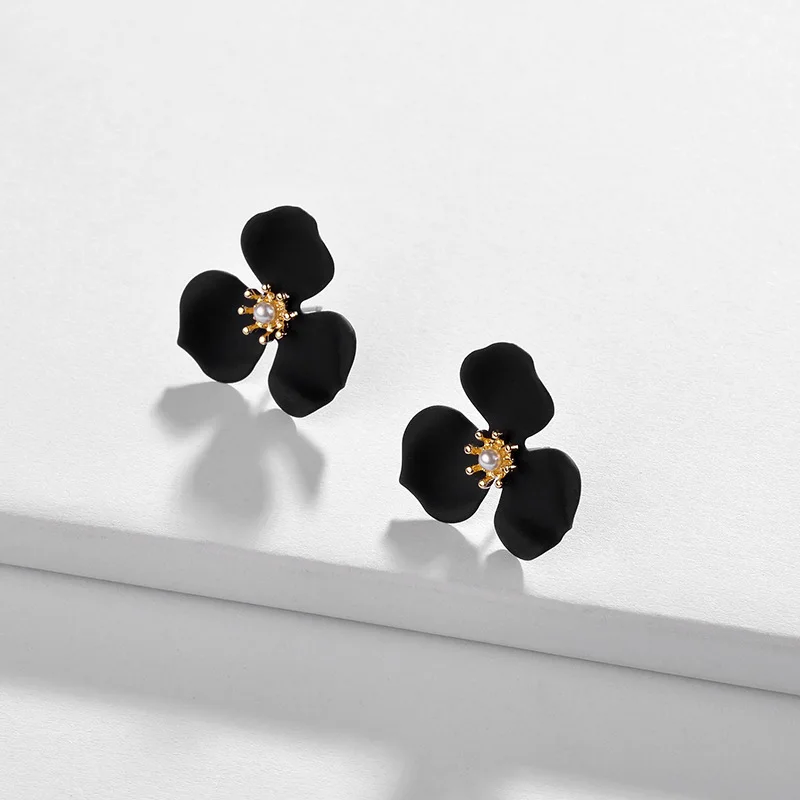 5 Color Trendy Black Flowers Stud Earrings for Women Boho Charm Small Earring Fashion Female Jewelry 2019
5 Color Trendy Black Flowers Stud Earrings for Women Boho Charm Small Earring Fashion Female Jewelry 2019