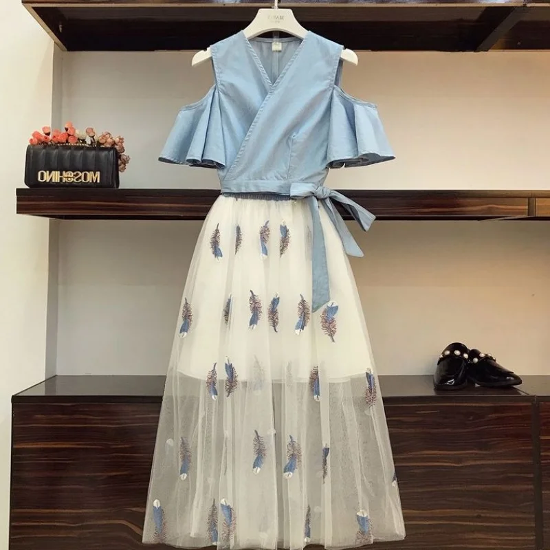 Amolapha Women Off Shoulder Solid Shirts+Mesh Skirts Sets Woman Summer Casual V Neck Vest Skirt Clothing Suits
Amolapha Women Off Shoulder Solid Shirts+Mesh Skirts Sets Woman Summer Casual V Neck Vest Skirt Clothing Suits