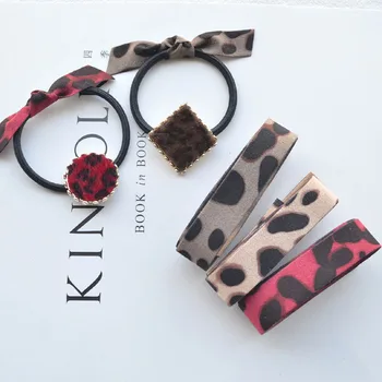 15mm (1 Meters/lot) Leopard Grain Printed Grosgrain Ribbon DIY Handmade Hair Accessories for Wedding Gift Packaging Materials
15mm (1 Meters/lot) Leopard Grain Printed Grosgrain Ribbon DIY Handmade Hair Accessories for Wedding Gift Packaging Materials