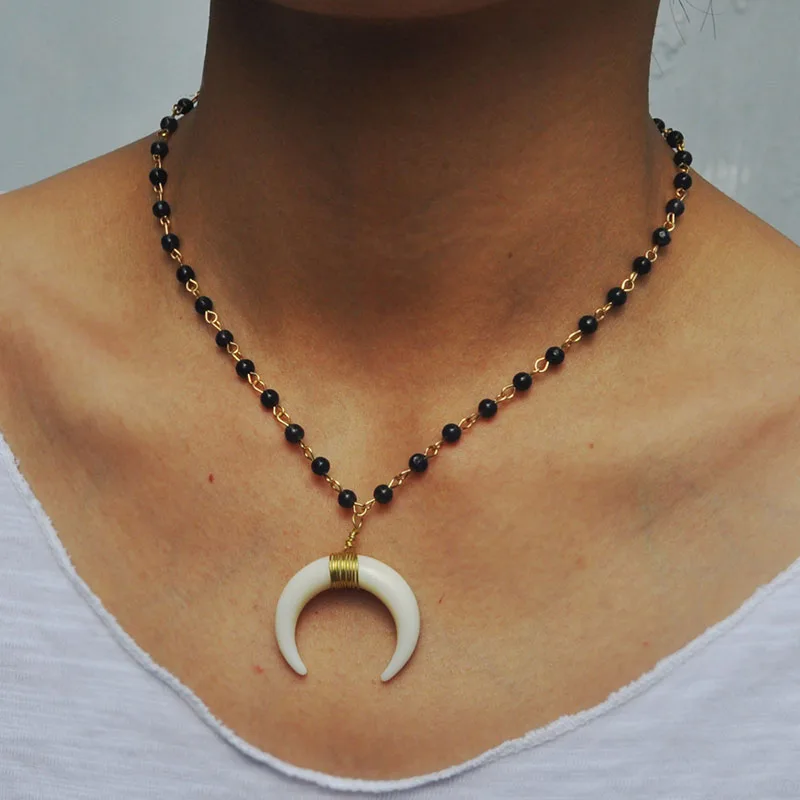 Bohemia Black Beads Acrylic Ox Horn Crescent Moon Pendant Necklaces Women Vintage Wire Twisted Clavicle Necklace Jewelry YN821
Bohemia Black Beads Acrylic Ox Horn Crescent Moon Pendant Necklaces Women Vintage Wire Twisted Clavicle Necklace Jewelry YN821