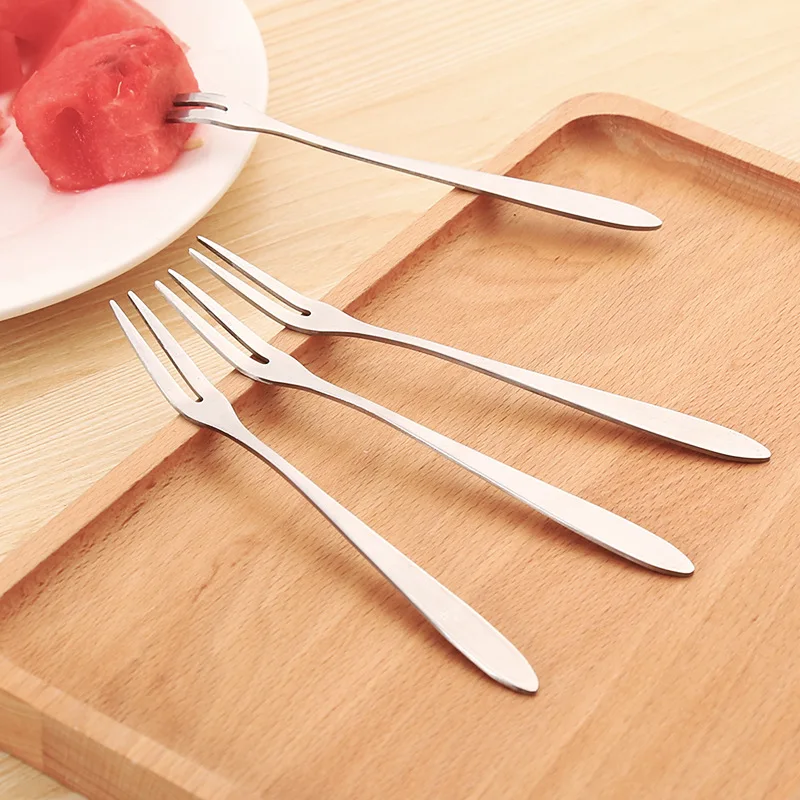 Home Supplies Hot Sale High Quality Dinner Fruit Fork Stainless Steel Two Tooth 1PC Kitchen Accessories Dessert Cake
Home Supplies Hot Sale High Quality Dinner Fruit Fork Stainless Steel Two Tooth 1PC Kitchen Accessories Dessert Cake