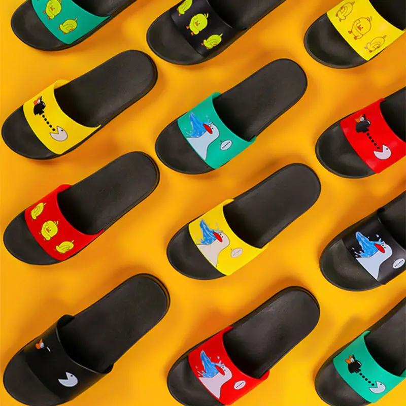 PKSAQ summer slippers Indoor slippers Flip Flops bathroom home slippers women cute cartoon yellow duck Badslippers Couple
PKSAQ summer slippers Indoor slippers Flip Flops bathroom home slippers women cute cartoon yellow duck Badslippers Couple