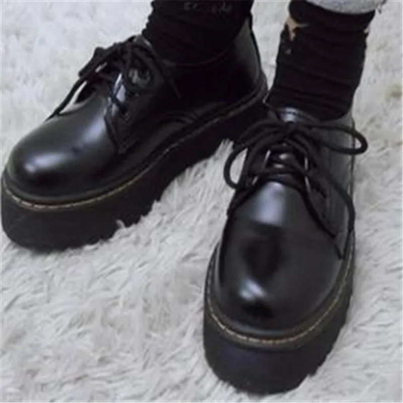 2018 new Korean version of the thick bottom Harajuku platform shoes college wind soft sister small shoes
2018 new Korean version of the thick bottom Harajuku platform shoes college wind soft sister small shoes