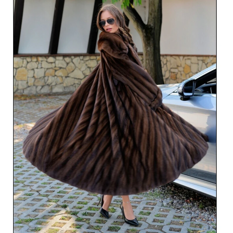 TOPFUR 2019 New Fashion Winter Long Female Coat Real Fur Coat For Women Natural White Mink Fur Outerwear & Coats With Hood Coat
TOPFUR 2019 New Fashion Winter Long Female Coat Real Fur Coat For Women Natural White Mink Fur Outerwear & Coats With Hood Coat