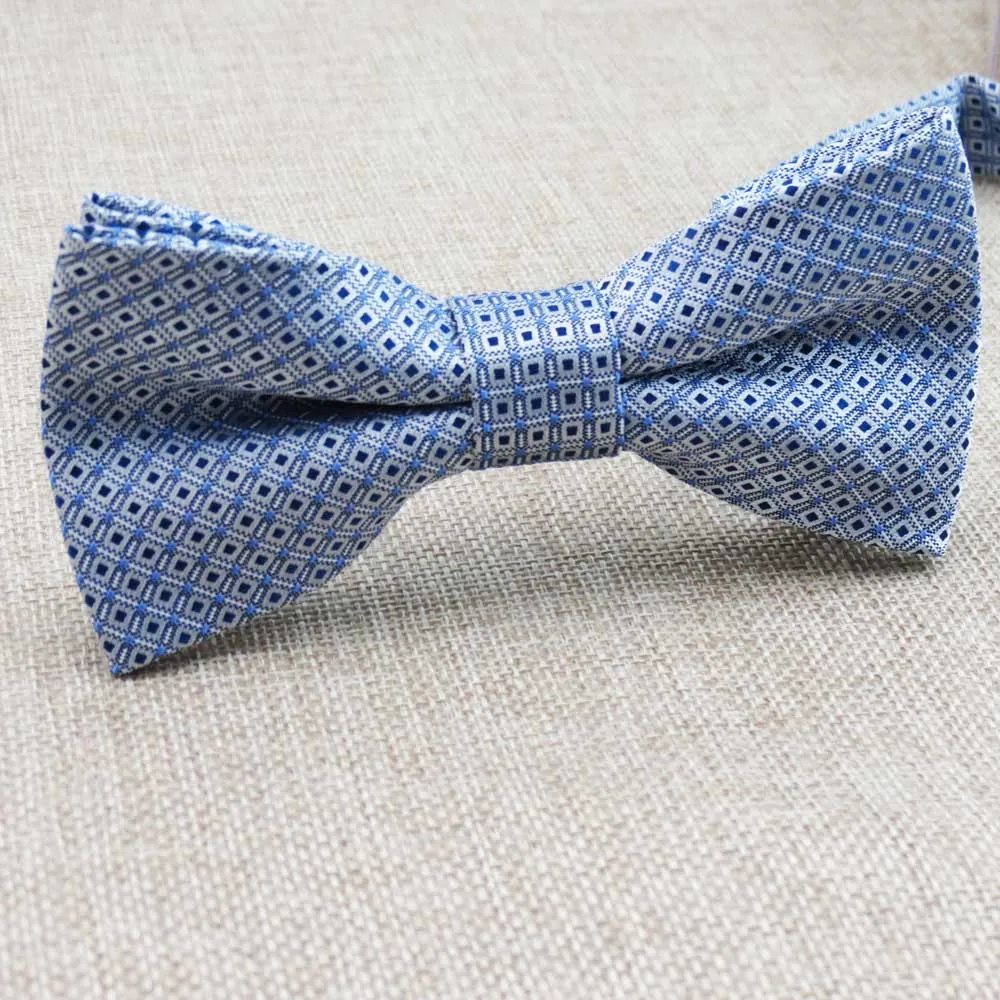 Fashion new blue small grid bow tie Male ladies business formal clothes silvery white butterfly bow tie
Fashion new blue small grid bow tie Male ladies business formal clothes silvery white butterfly bow tie