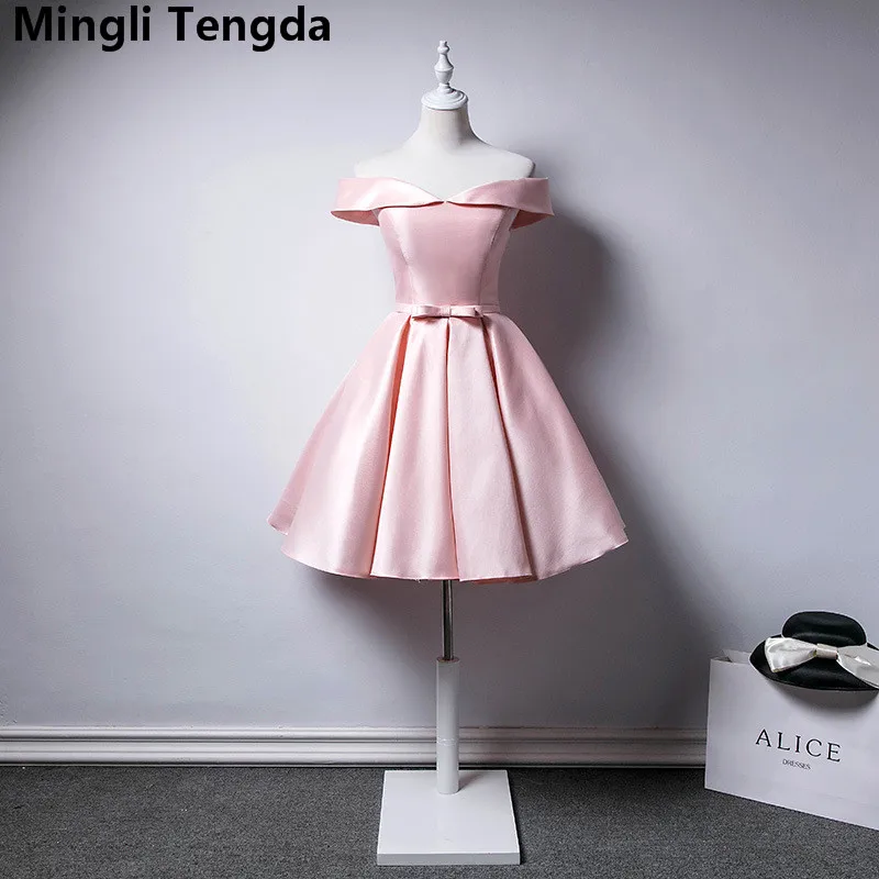 Mingli Tengda 2018 Pink Off the Shoulder Bridesmaid Dresses Short Boat Neck Bridesmaid Dress Plus Size Satin Wedding Party Dress
Mingli Tengda 2018 Pink Off the Shoulder Bridesmaid Dresses Short Boat Neck Bridesmaid Dress Plus Size Satin Wedding Party Dress