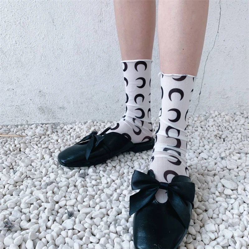 New Fashion Women's Breathable Transparent Socks Casual Moon Flower Print Socks Ladies Ruffles Mesh Stockings Summer
New Fashion Women's Breathable Transparent Socks Casual Moon Flower Print Socks Ladies Ruffles Mesh Stockings Summer