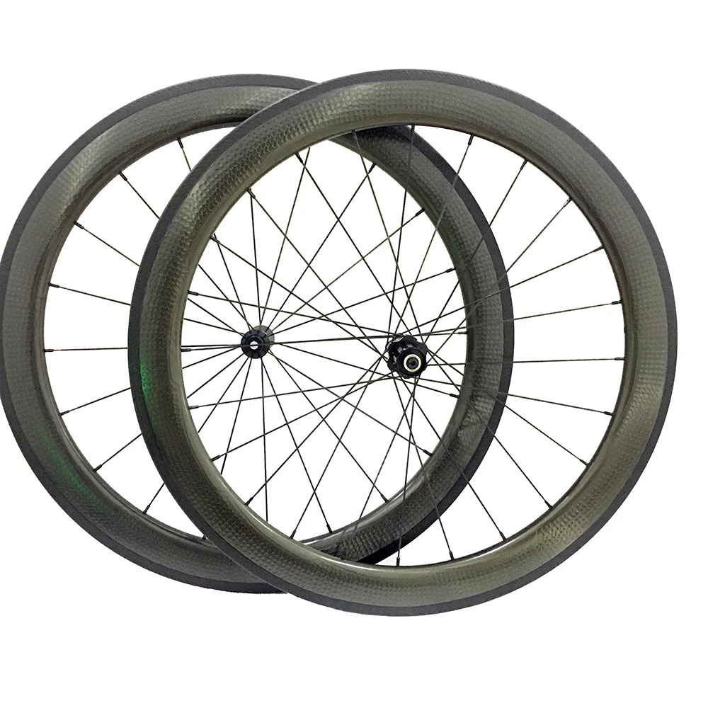 58mm Carbon Bike Wheels Dimple Surface NSW58 Road Bike Wheelset Z404 25mm Width Novatec Powerway Road Hub 700C
58mm Carbon Bike Wheels Dimple Surface NSW58 Road Bike Wheelset Z404 25mm Width Novatec Powerway Road Hub 700C