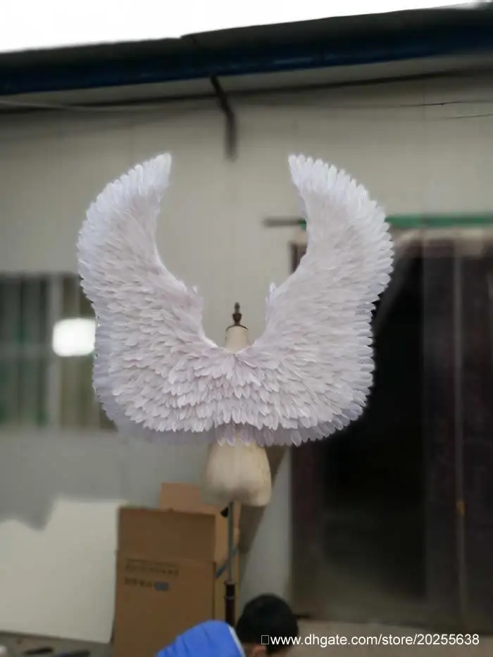 high quality beautiful white angel wings nice fairy wings creative Magazine shooting props Wedding decorations Cosplay costume
high quality beautiful white angel wings nice fairy wings creative Magazine shooting props Wedding decorations Cosplay costume