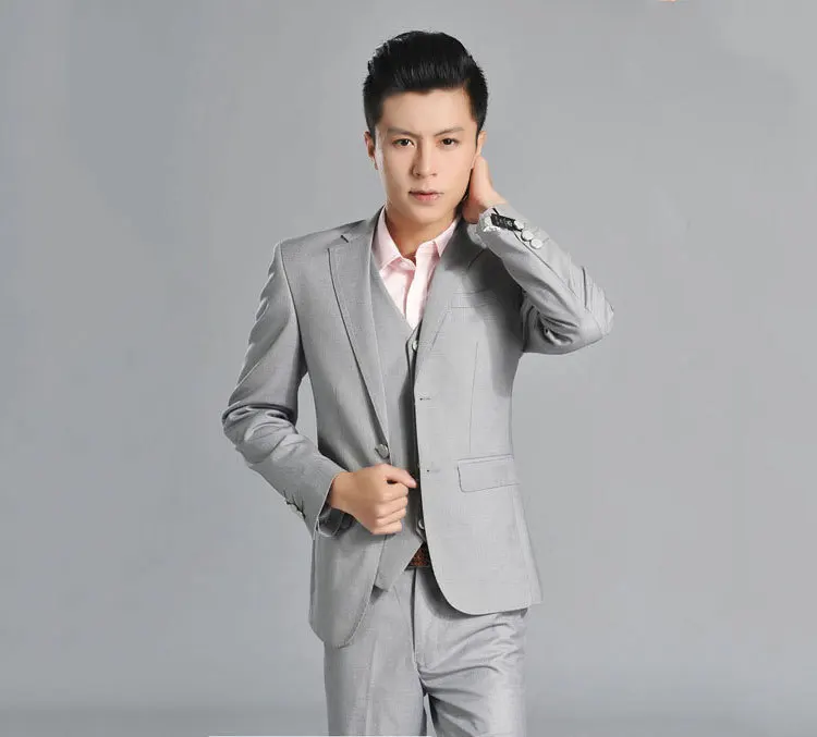 New Style Custom Made light gray Groom Tuxedos Groomsmen Wedding/business Suits( jacket+Pants+vest+tie)
New Style Custom Made light gray Groom Tuxedos Groomsmen Wedding/business Suits( jacket+Pants+vest+tie)