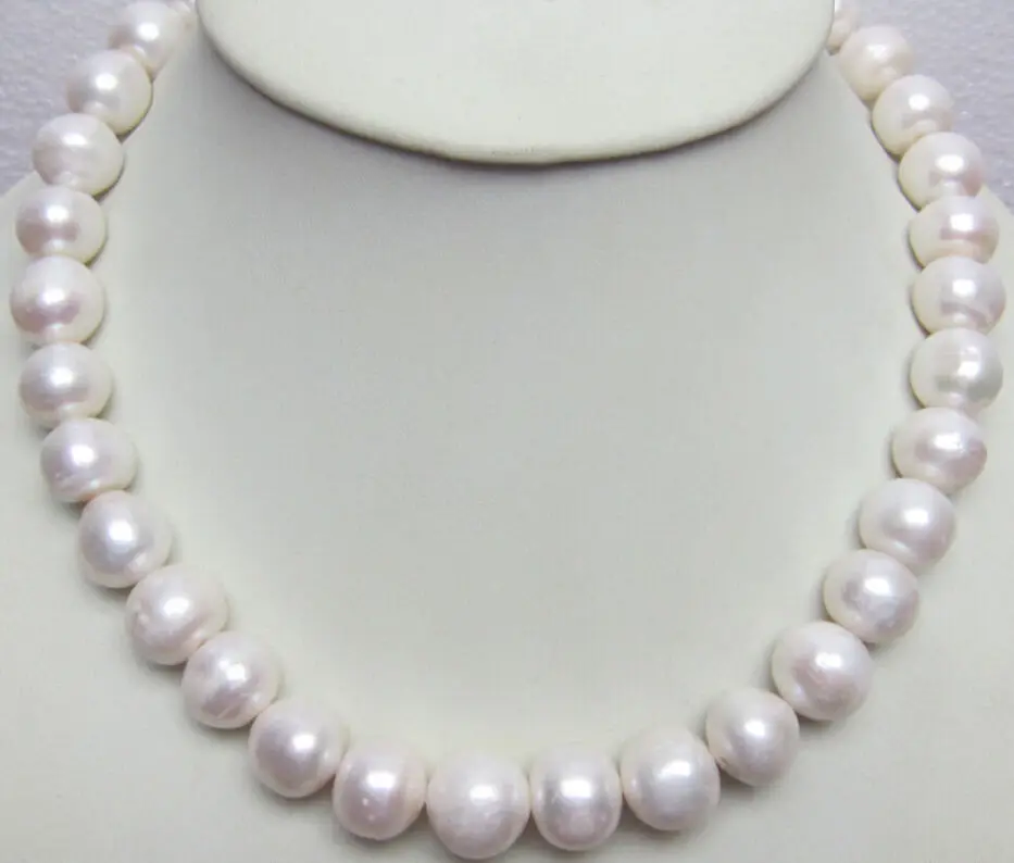 Wholesale FREE SHIPPING HOT HUGE 12-14MM WHITE JAPANESE AKOYA PEARL NECKLACE 17 INCH 14KGP GOLD CLASP
Wholesale FREE SHIPPING HOT HUGE 12-14MM WHITE JAPANESE AKOYA PEARL NECKLACE 17 INCH 14KGP GOLD CLASP