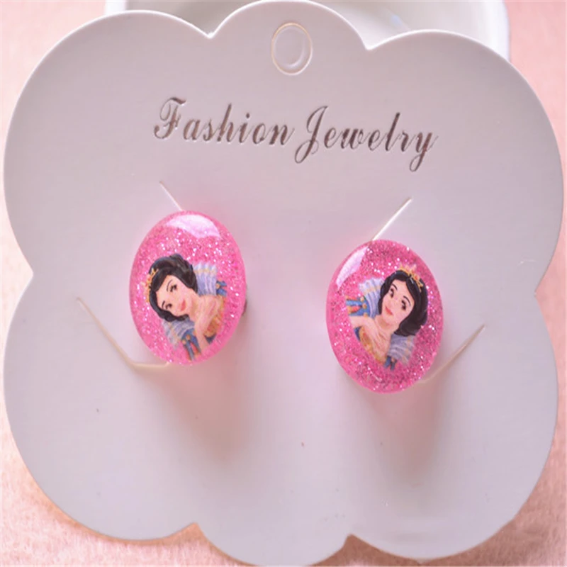 2pcs Disney cartoon children Sofia jewelry clip earring no ear hole Princess girl cosmetic toy accessories stud earring kid gift
2pcs Disney cartoon children Sofia jewelry clip earring no ear hole Princess girl cosmetic toy accessories stud earring kid gift