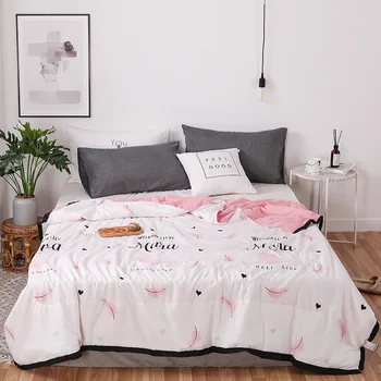 Cotton wadded quilt Diagonal Comforter Bedding Pure Color Princess Romantic Wadded Quilt Bed Quilts Soft
Cotton wadded quilt Diagonal Comforter Bedding Pure Color Princess Romantic Wadded Quilt Bed Quilts Soft