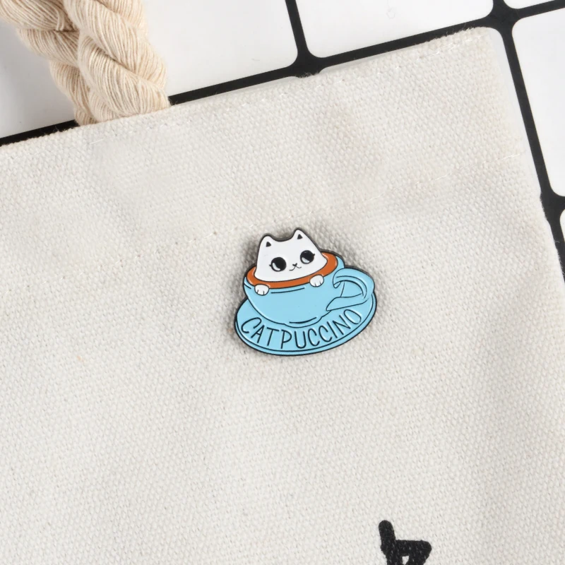 Blue coffee cup Cat Brooch Pin Badge Soft Enamel Pin Kawaii Cartoon Kitten Brooch Animal Jewelry Hat Backpack Lapel Pin Gifts
Blue coffee cup Cat Brooch Pin Badge Soft Enamel Pin Kawaii Cartoon Kitten Brooch Animal Jewelry Hat Backpack Lapel Pin Gifts