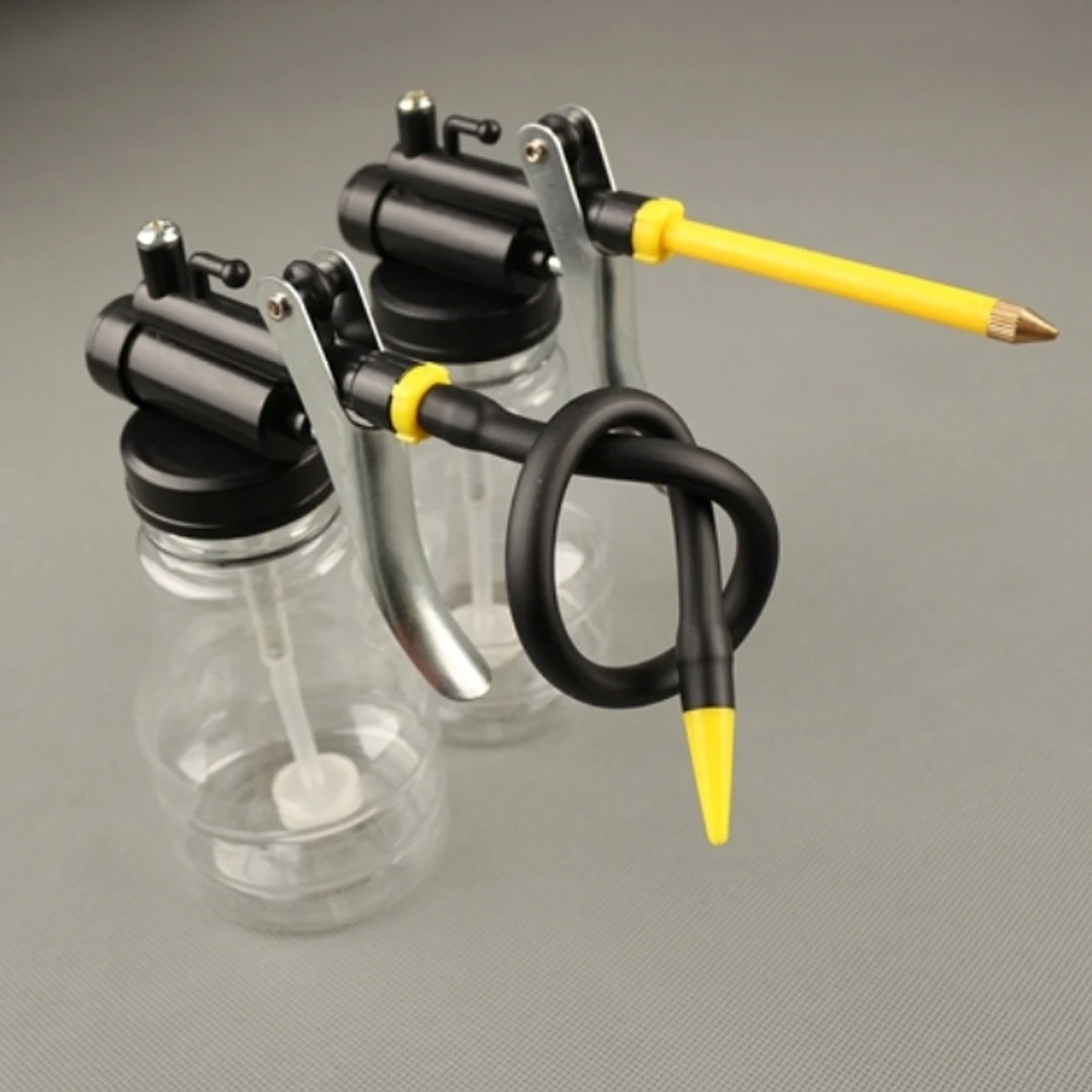 Dewtreetali 250cc Transparent High Pressure Pump Oiler Lubrication Oil Can Plastic Machine Oiler Grease 245mm Length flex Gun
Dewtreetali 250cc Transparent High Pressure Pump Oiler Lubrication Oil Can Plastic Machine Oiler Grease 245mm Length flex Gun