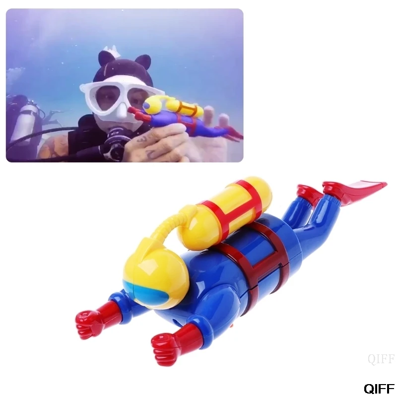 2018 New Swimmers Scuba Diver Toy Wind Up Clockwork Sea Baby Bath Kids | Игрушки и хобби