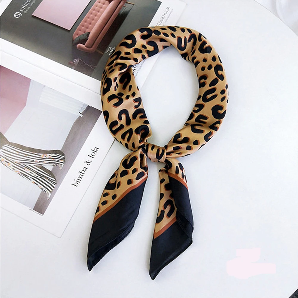 2019 Women Sexy Leopard Printed Square Scarf Multifunction Silk Feel Satin Square Scarf Neck Tie Hair Band Wraps Scarves Shawl
2019 Women Sexy Leopard Printed Square Scarf Multifunction Silk Feel Satin Square Scarf Neck Tie Hair Band Wraps Scarves Shawl