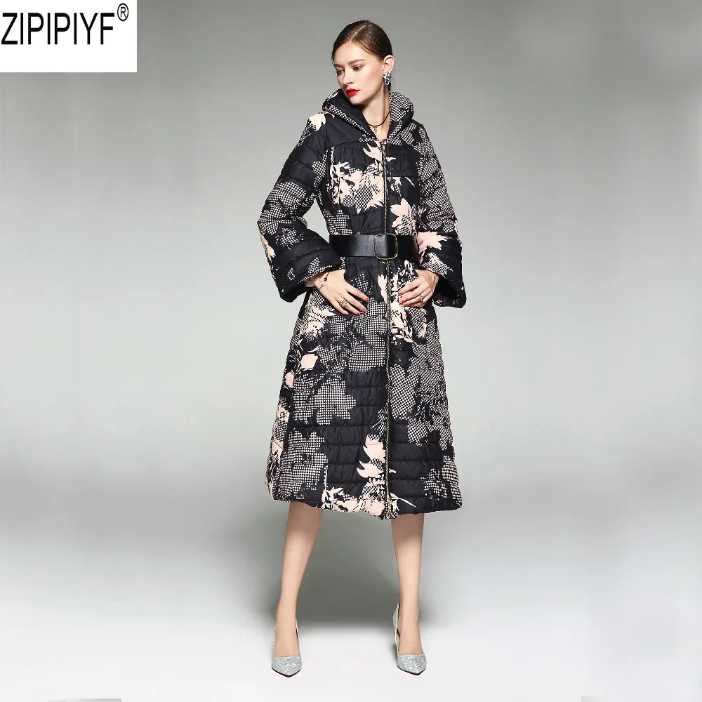 Winter New Fashion High Quality Personality Slim Vintage Print Women Down Jacket Flare Sleeve Stand Collar Long Parka Coat C3065
Winter New Fashion High Quality Personality Slim Vintage Print Women Down Jacket Flare Sleeve Stand Collar Long Parka Coat C3065