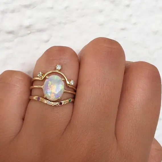 gold color crown shape design three clear cubic zirconia Chevron fashionable cute lovely girl gift simple cz ring
gold color crown shape design three clear cubic zirconia Chevron fashionable cute lovely girl gift simple cz ring