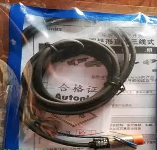 Switch PRS12-4DP inductive inductive switch three wire PNP often open
