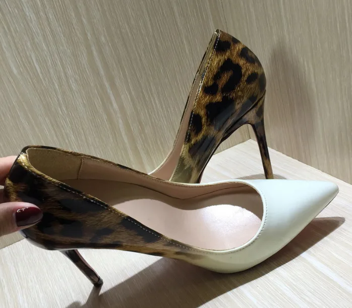 Fashion Women Pumps Shoes Leopard Patent Leather Female Pump Pointed Toe Stiletto Ultra High Heel 11CM Sexy Ladies Party Shoes
Fashion Women Pumps Shoes Leopard Patent Leather Female Pump Pointed Toe Stiletto Ultra High Heel 11CM Sexy Ladies Party Shoes
