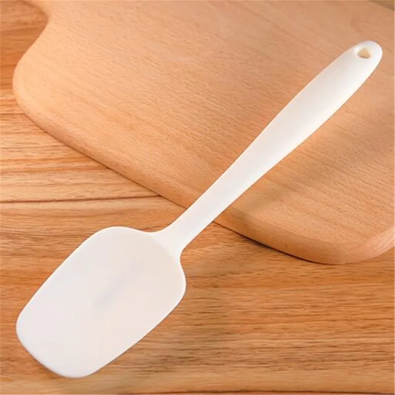 New 1PC White Scraper Cake Cream Spatula Batter Paste Mixing Knife High Temperature Soft Silicone Kitchen Utensils
New 1PC White Scraper Cake Cream Spatula Batter Paste Mixing Knife High Temperature Soft Silicone Kitchen Utensils