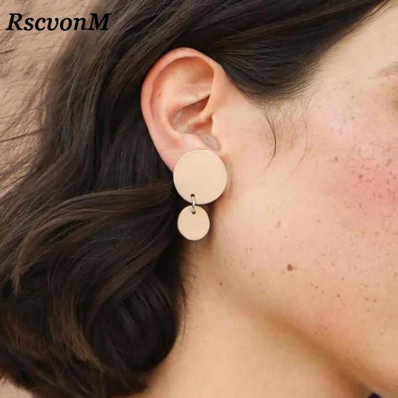 RscvonM Punk Big Circle STUD Earring Women Girl Gold Colour Alloy Double Round Studs Earrings Push Back Ear Wedding Jewelry
RscvonM Punk Big Circle STUD Earring Women Girl Gold Colour Alloy Double Round Studs Earrings Push Back Ear Wedding Jewelry
