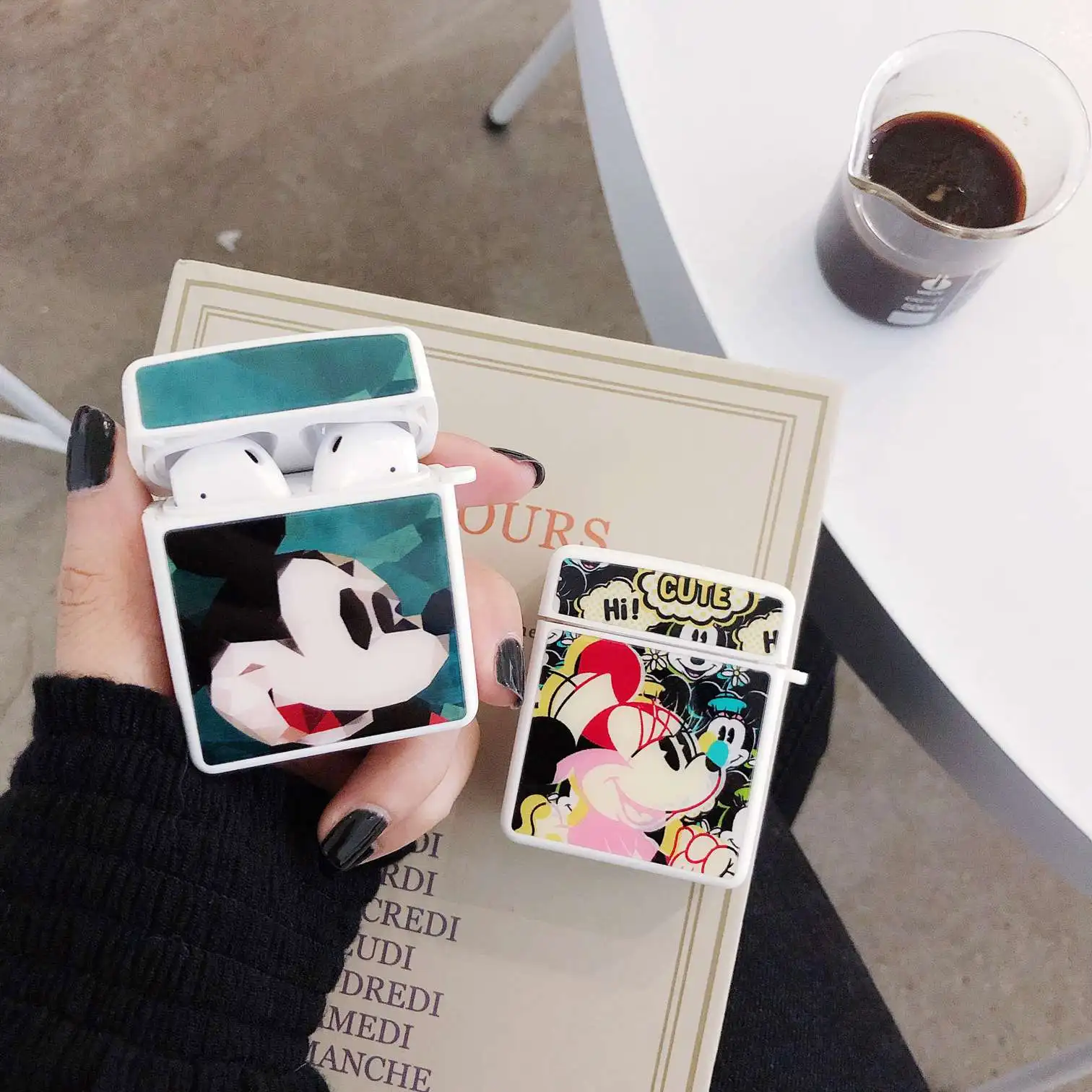 For airpods Case Cute Cartoon Protective silicon Cover For air pods box Wireless Bluetooth Earphone Cases For air pods 2 case
For airpods Case Cute Cartoon Protective silicon Cover For air pods box Wireless Bluetooth Earphone Cases For air pods 2 case