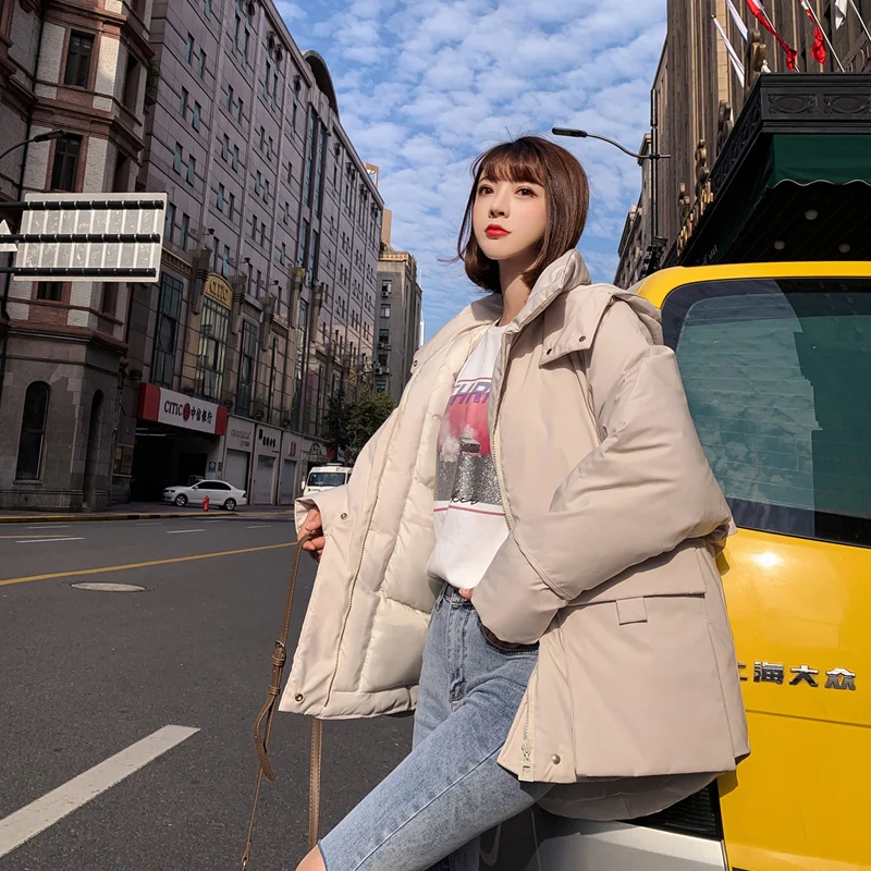 2019 New Women Winter Bread Jackets Coats Slim Winter Quilted Coat Short Style Hood Slim Parkas Thicken Outerwear Student Coats
2019 New Women Winter Bread Jackets Coats Slim Winter Quilted Coat Short Style Hood Slim Parkas Thicken Outerwear Student Coats