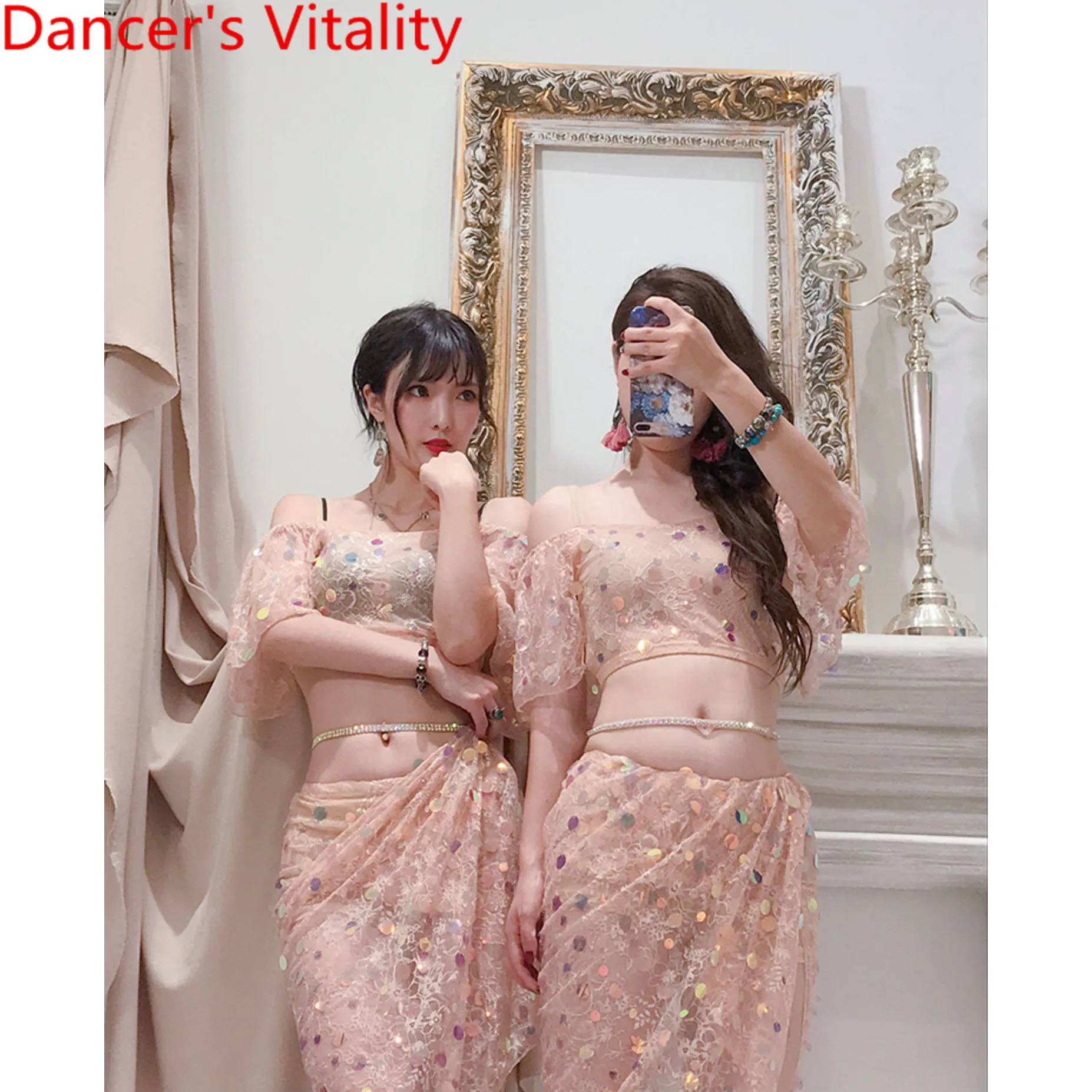 Belly Dance 2019 New Sequin Lace Top Sexy Split Skirt Set Lady Beginner Oriental Dance Wear Training Outfits Performance Costume
Belly Dance 2019 New Sequin Lace Top Sexy Split Skirt Set Lady Beginner Oriental Dance Wear Training Outfits Performance Costume
