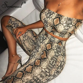 Simenual Sexy snake print two piece set strapless crop top and biker shorts high waist push up tracksuit women sets streetwear
Simenual Sexy snake print two piece set strapless crop top and biker shorts high waist push up tracksuit women sets streetwear