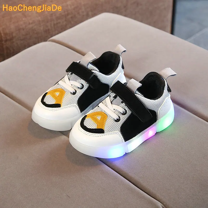 2018 beautiful illuminated casual baby sneakers new brand new breathable kids shoes cute little girl boy baby shoes
2018 beautiful illuminated casual baby sneakers new brand new breathable kids shoes cute little girl boy baby shoes