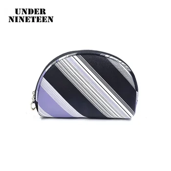 Under Nineteen 2019 New Fashion Brand Women Professional Makeup Bag Large Capacity Neceser Travel Organizer Pouch Gift Bags
Under Nineteen 2019 New Fashion Brand Women Professional Makeup Bag Large Capacity Neceser Travel Organizer Pouch Gift Bags