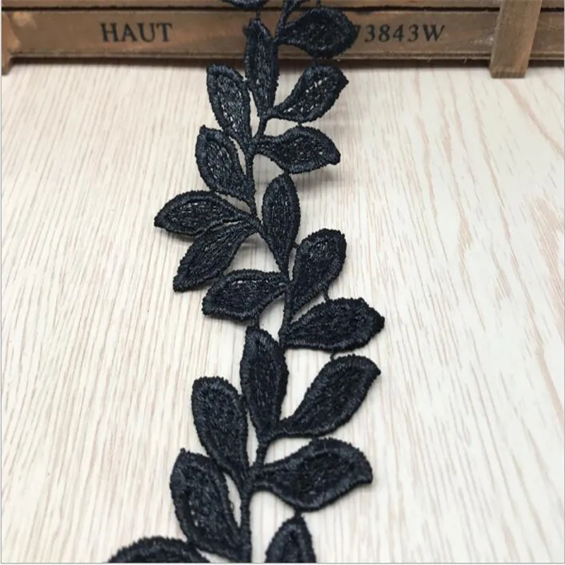 black white Leaf Lace Trim Lace Ribbon For Garment Sewing Accessories Applique Crafts Trimming
black white Leaf Lace Trim Lace Ribbon For Garment Sewing Accessories Applique Crafts Trimming