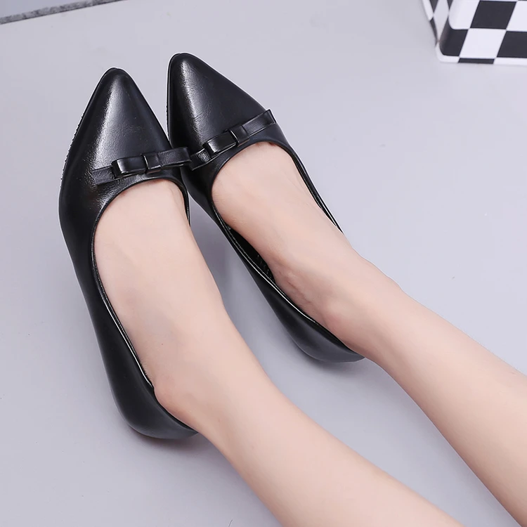 Туфли-лодочки женские на низком каблуке офисные классические туфли заостренный