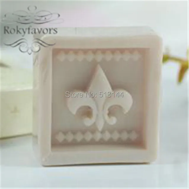 fleur de lis soap04