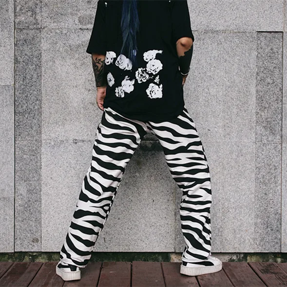 Korean Men/Women Loose Straight Vintage Zebra Block Black White Contrast Stripe Pant Summer Streetwear Hiphop Harem Bottom 2019
Korean Men/Women Loose Straight Vintage Zebra Block Black White Contrast Stripe Pant Summer Streetwear Hiphop Harem Bottom 2019