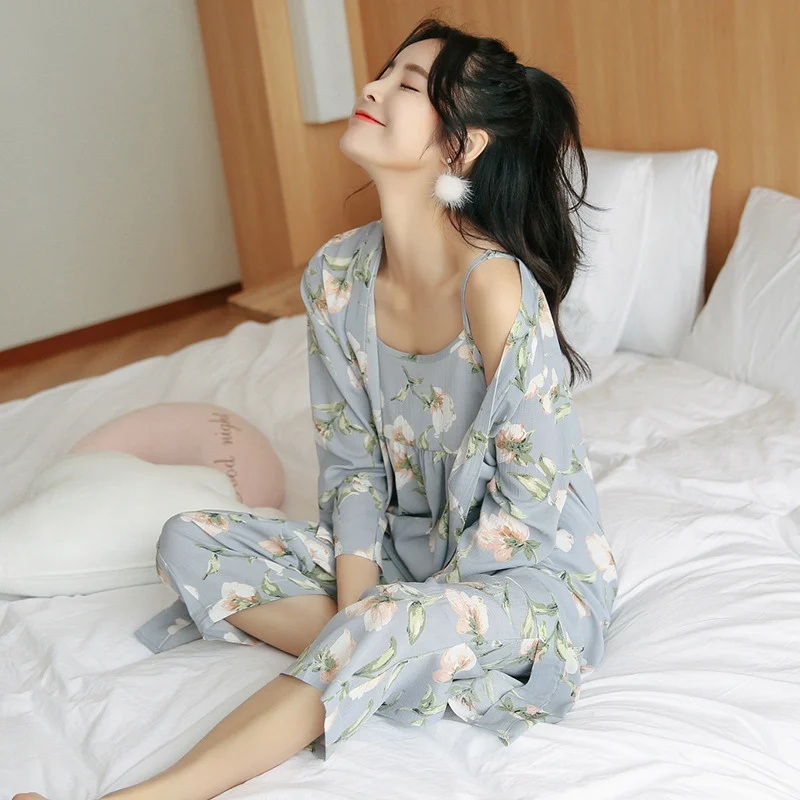 Sanderala 3 Pieces Women Printed Robe Femme Sexy Nightwear Bathrobe Home Clothing Pajamas Sets Nightie Sleepwear Autumn Lingerie
Sanderala 3 Pieces Women Printed Robe Femme Sexy Nightwear Bathrobe Home Clothing Pajamas Sets Nightie Sleepwear Autumn Lingerie