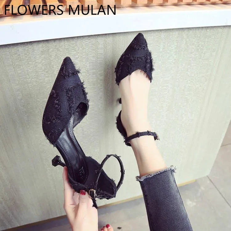 White Black Fretwork Women Sandals Pointed Toe Cover Heel Gladiators Retro Spring Summer Shoes Woman Ankle Buckle Stilettos Lady
White Black Fretwork Women Sandals Pointed Toe Cover Heel Gladiators Retro Spring Summer Shoes Woman Ankle Buckle Stilettos Lady