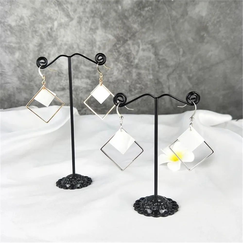 Cold Wind Earrings Ins Girl's Temperament, Korea Wild Simple Geometric Shell chao xian Clip-on 368
Cold Wind Earrings Ins Girl's Temperament, Korea Wild Simple Geometric Shell chao xian Clip-on 368