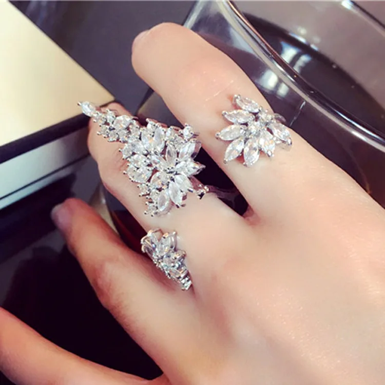 Korean Europe exaggerated fashion ring zircon feather ladies temperament opening ring Mittens 1095
Korean Europe exaggerated fashion ring zircon feather ladies temperament opening ring Mittens 1095