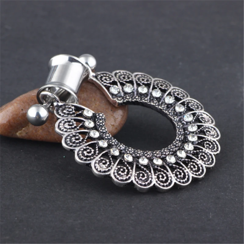 2PCS 2018 New Woman Dangle Earring Plugs And Tunnels Crystal Punk Ear Gauges Piercing Kit Expabnder Stretchers Sexy Body Jewelry
2PCS 2018 New Woman Dangle Earring Plugs And Tunnels Crystal Punk Ear Gauges Piercing Kit Expabnder Stretchers Sexy Body Jewelry