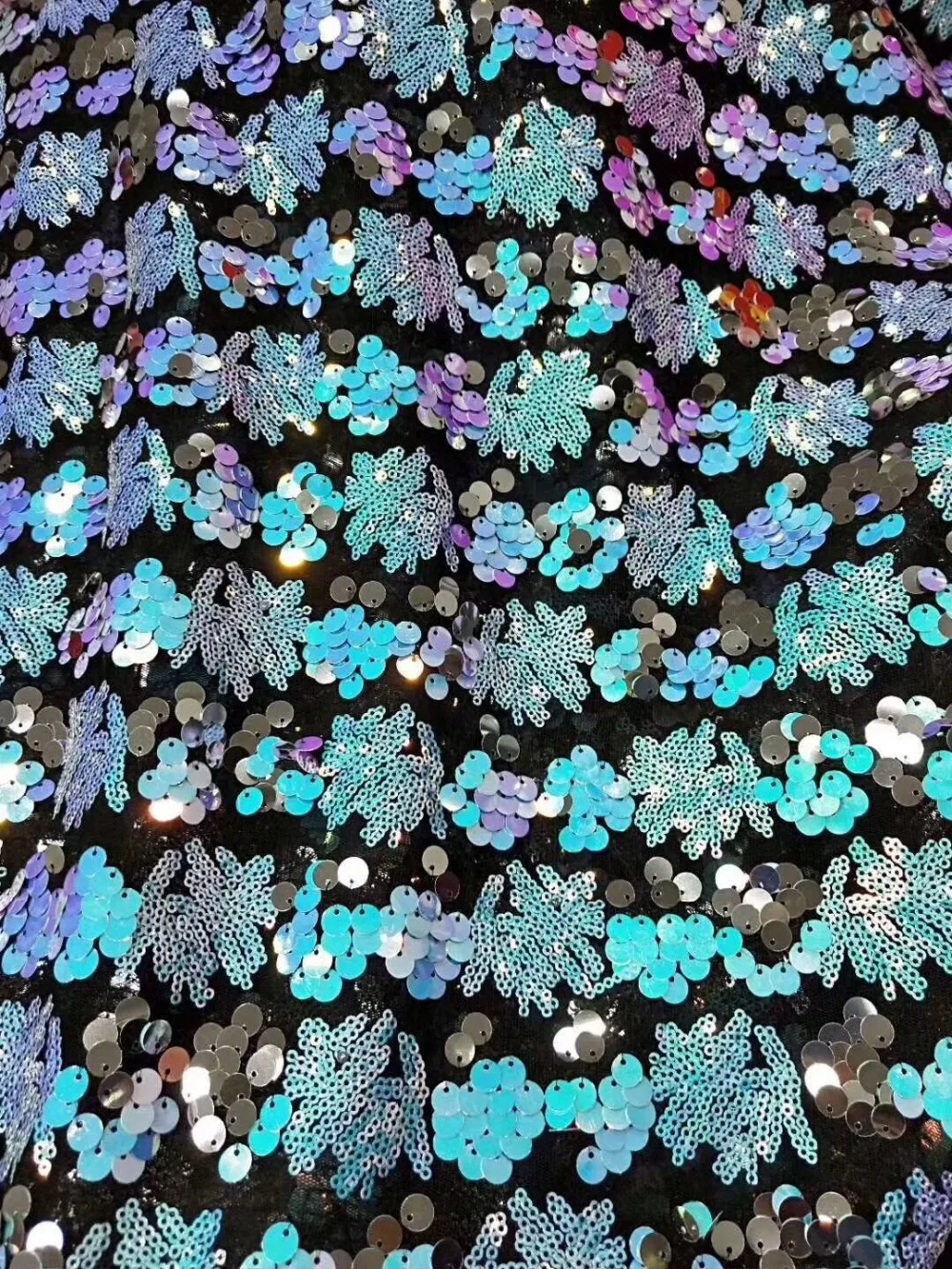 Embroidered Tulle Lace Fabric with sequins African French Lace Fabric ZH-8111 with High Quality
Embroidered Tulle Lace Fabric with sequins African French Lace Fabric ZH-8111 with High Quality